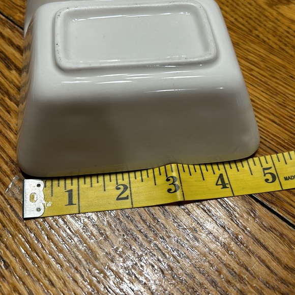 Rae Dunn artisan collection relish dish “le legumes.” Excellent condition - Picture 6 of 7